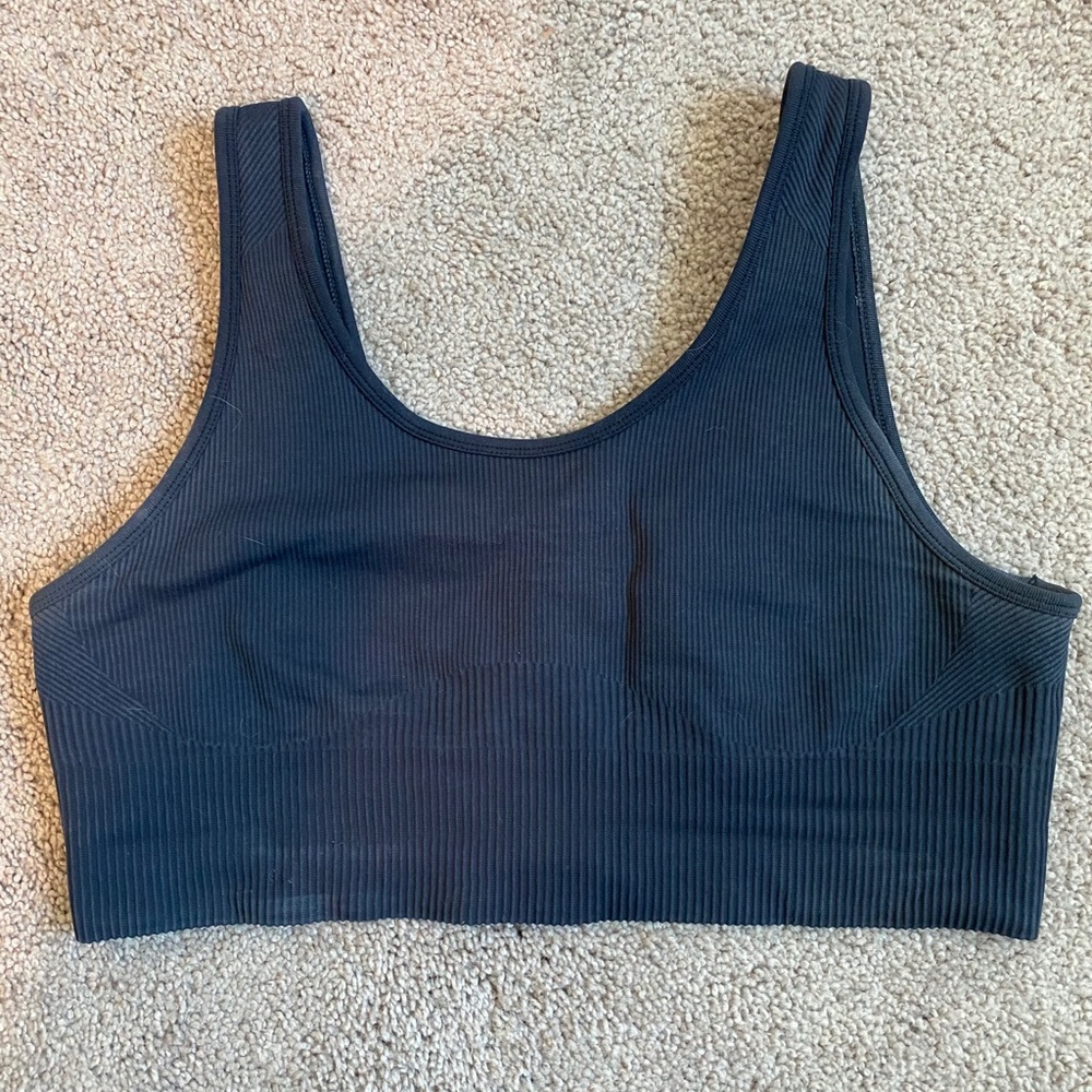 RIBBED PANEL SPORTS BRA
